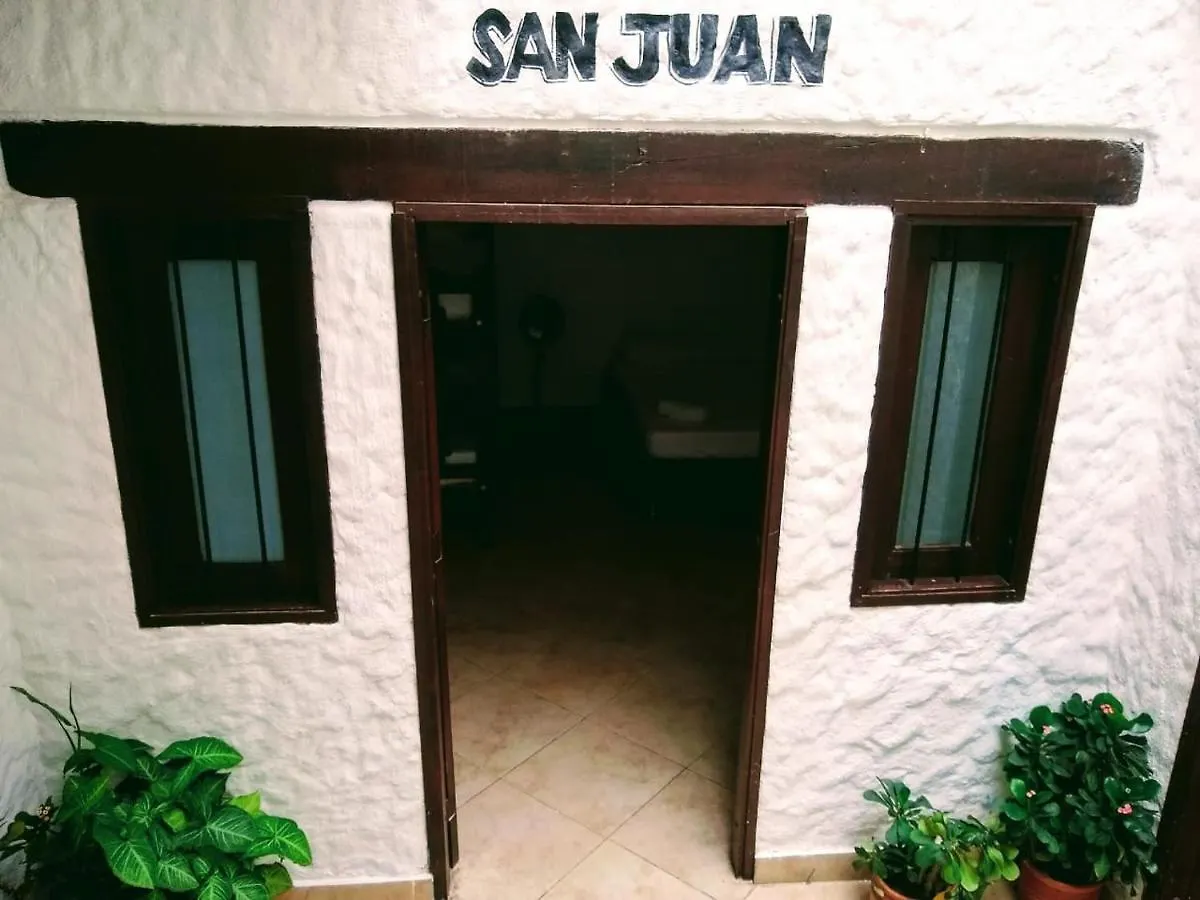 ** Pensión Basilica Hostal Y Cafe Santa Marta  Colombia